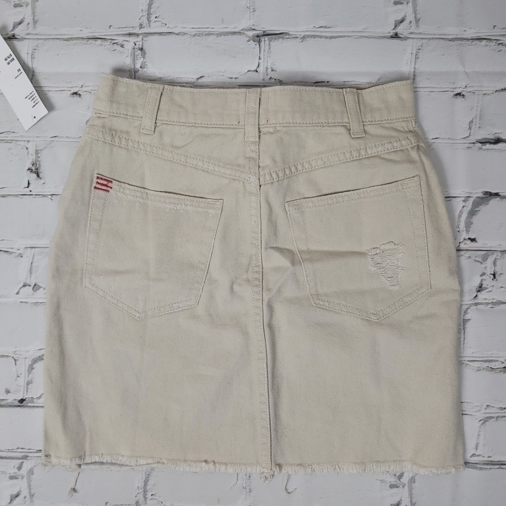 Urban Outfitters BDG ROXI DESTRUCTED DENIM MINI SKIRT - Picture 5 of 9